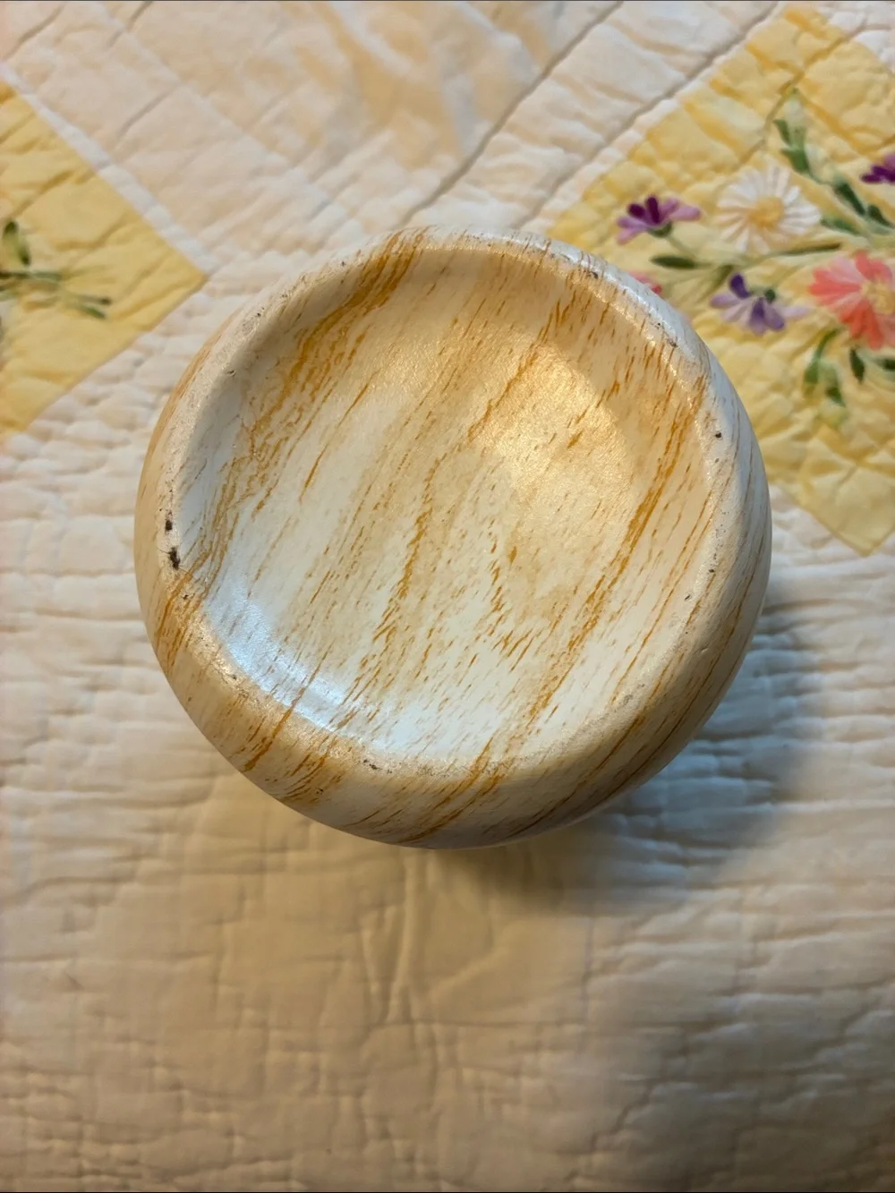 unbranded cream wood